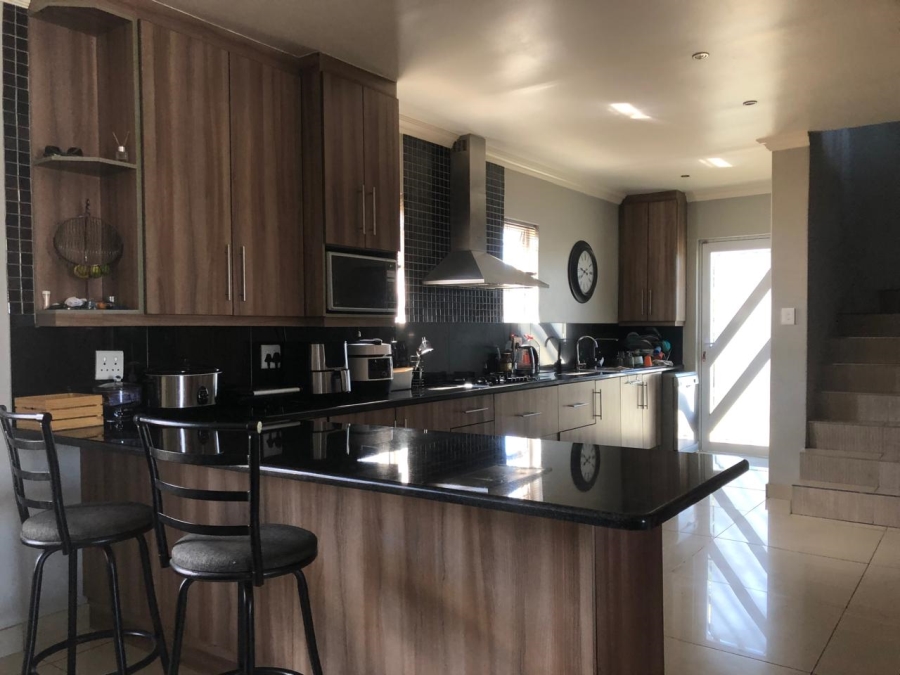 3 Bedroom Property for Sale in Nahoon Valley Park Eastern Cape